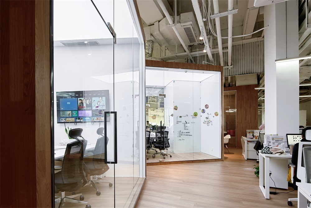 230平米現(xiàn)代辦公室裝修設(shè)計(jì)效果圖