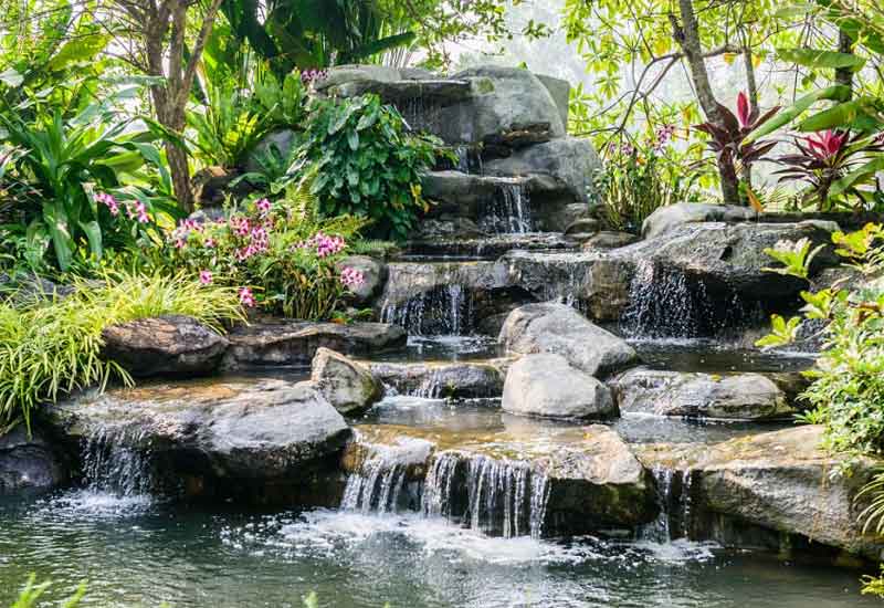 鄭州別墅設計案例：別墅的庭院假山流水設計